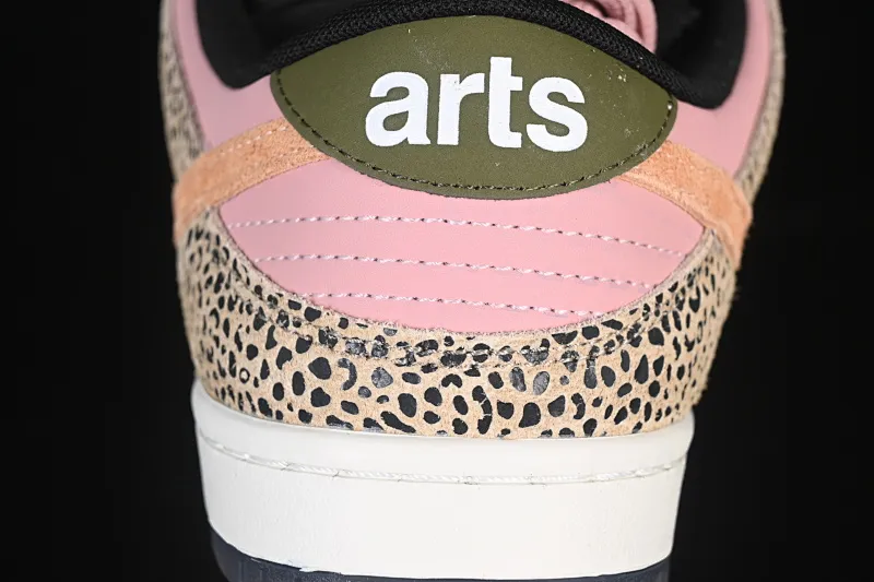 All Categories Nk SB Dunk Series Nk SB Dunk Low low-top sneakers Arts-Rec Skateshop x Nike SB Dunk Low Pro joint model low-top casual sneakers IH3211-200